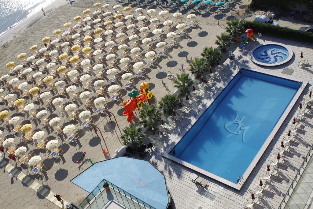 Hotel Club Esse Mediterraneo 4*