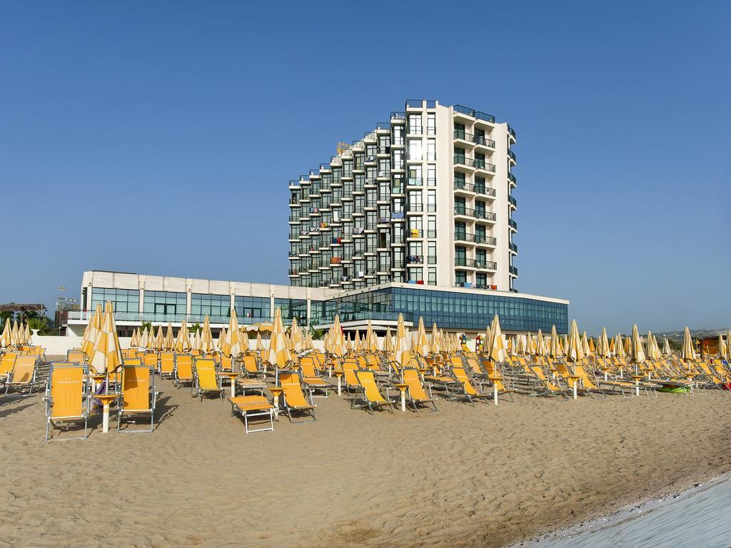 Hotel Club Esse Mediterraneo 4*